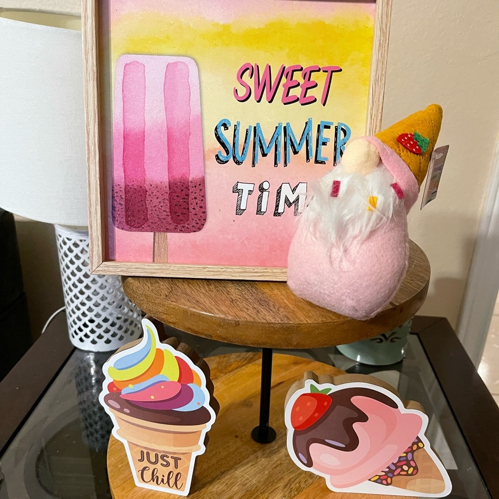 Ice cream summertime decor